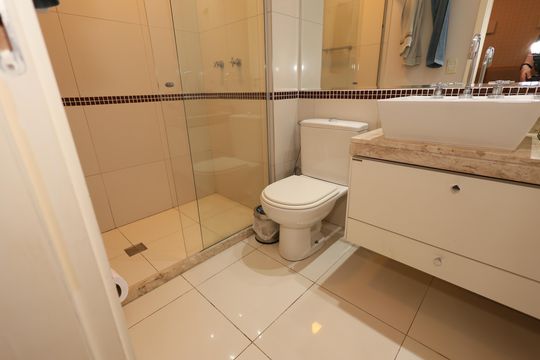 Apartamento para alugar com 4 quartos, 225m² em Setor Bueno, Goiânia