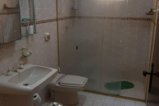 Banheiro 2 de casa à venda com 3 quartos, 269m² em Tremembé, São Paulo