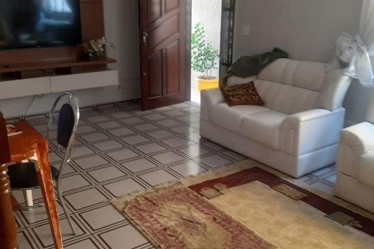 Casa à venda com 3 quartos, 269m² em Tremembé, São Paulo