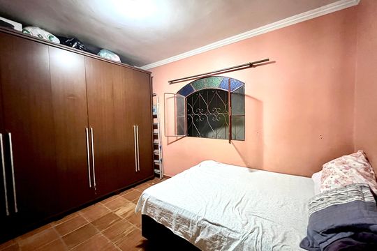Casa à venda com 3 quartos, 245m² em Jaqueline, Belo Horizonte