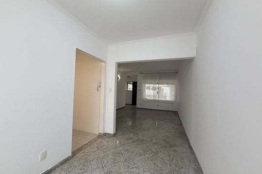 Casa à venda com 3 quartos, 116m² em Vila Claudia, São Paulo