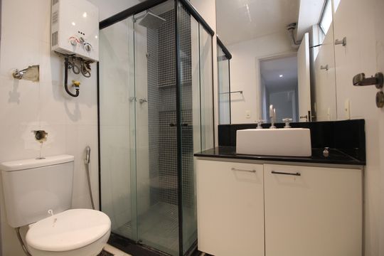 Banheiro  de apartamento à venda com 2 quartos, 70m² em Freguesia (jacarepaguá), Rio de Janeiro