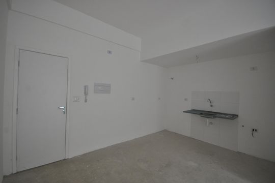 Cozinha de kitnet/studio à venda com 1 quarto, 27m² em Vila Santa Terezinha (zona Norte), São Paulo
