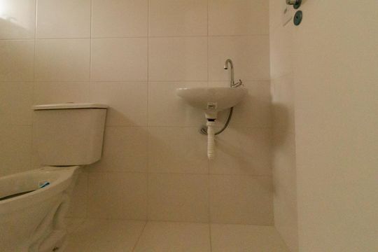Banheiro  de apartamento para alugar com 1 quarto, 27m² em Vila Santa Terezinha (zona Norte), São Paulo