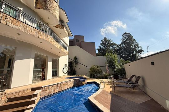 Área externa de casa à venda com 4 quartos, 547m² em City América, São Paulo