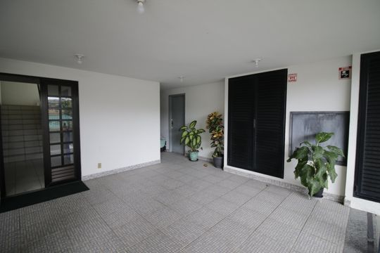 Hall de entrada de apartamento à venda com 2 quartos, 80m² em Taquara, Rio de Janeiro