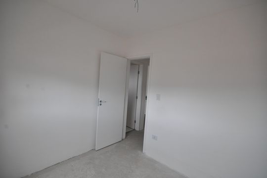 Quarto 2 de apartamento para alugar com 2 quartos, 42m² em Vila Santa Terezinha (zona Norte), São Paulo