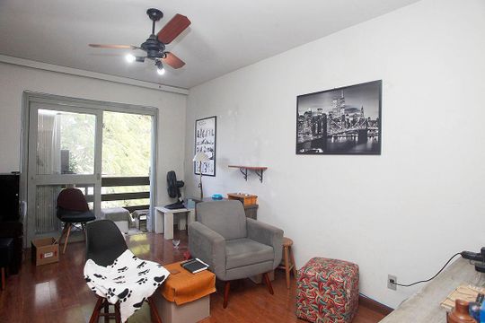 Sala de apartamento à venda com 2 quartos, 59m² em Azenha, Porto Alegre