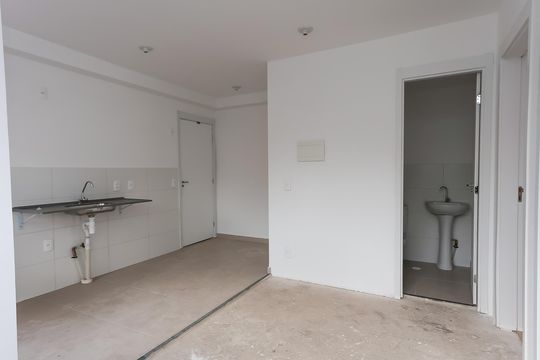 Sala  de apartamento para alugar com 2 quartos, 41m² em Jardim Maria Duarte, São Paulo