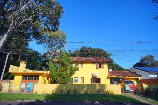 Fachada de casa à venda com 4 quartos, 160m² em Santo Andre, São Leopoldo