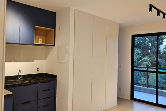 Cozinha de apartamento para alugar com 1 quarto, 40m² em Ingá, Niterói
