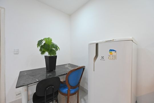 Cozinha de kitnet/studio para alugar com 1 quarto, 40m² em Mirandópolis, São Paulo