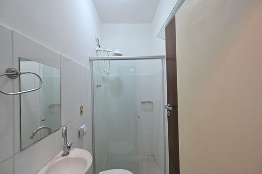 Banheiro Social de kitnet/studio para alugar com 1 quarto, 40m² em Mirandópolis, São Paulo