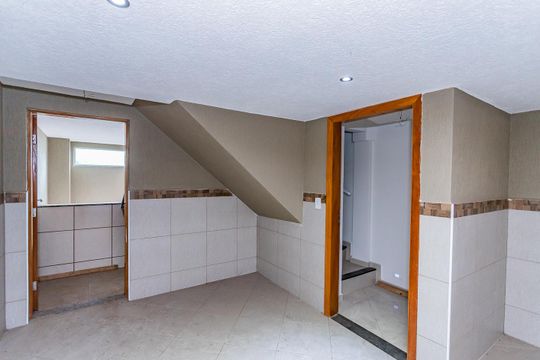 Garagem de casa à venda com 3 quartos, 228m² em Chácara Inglesa, São Paulo