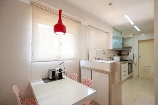Cozinha de apartamento para alugar com 4 quartos, 214m² em Indianópolis, São Paulo