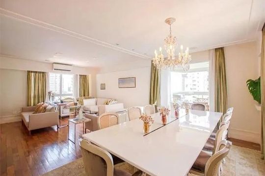 Sala de apartamento para alugar com 4 quartos, 214m² em Indianópolis, São Paulo