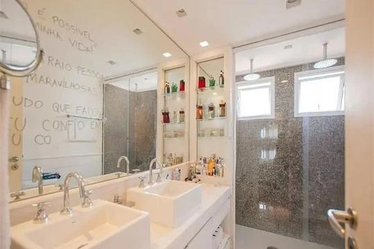 Banheiro 1 de apartamento para alugar com 4 quartos, 214m² em Indianópolis, São Paulo