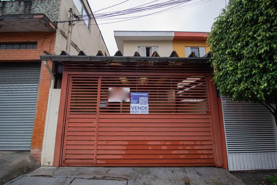 Fachada de casa à venda com 3 quartos, 128m² em Vila Piaui, São Paulo