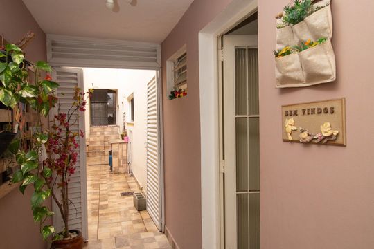 Hall de entrada de casa à venda com 3 quartos, 128m² em Vila Piaui, São Paulo