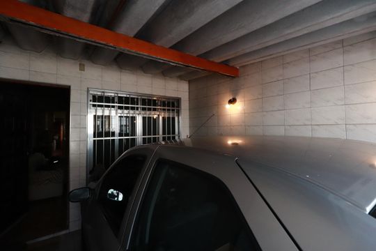 Garagem de casa à venda com 2 quartos, 66m² em Vila Nova Manchester, São Paulo