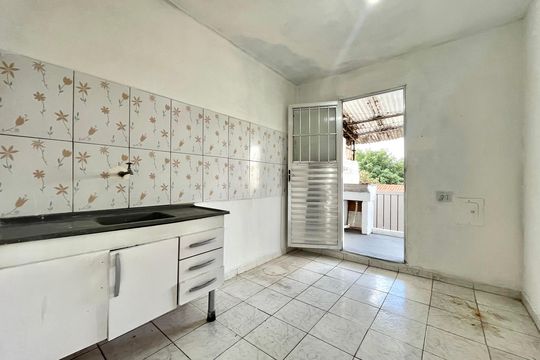 Cozinha de casa para alugar com 1 quarto, 55m² em Vila Santa Catarina, São Paulo
