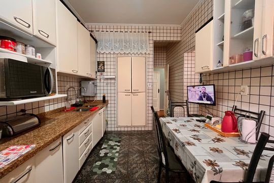 Cozinha de apartamento à venda com 4 quartos, 205m² em Copacabana, Rio de Janeiro