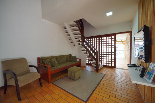 Casa para alugar com 4 quartos, 209m² em Cachoeira do Bom Jesus, Florianópolis
