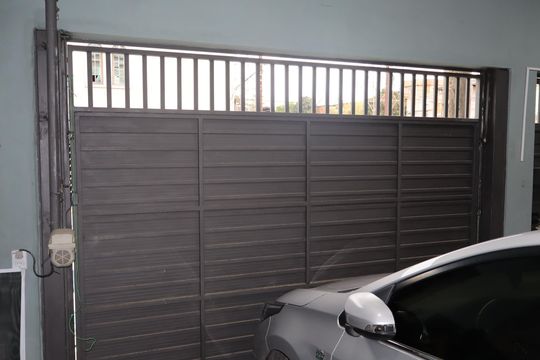 Garagem de casa à venda com 1 quarto, 172m² em Cidade Continental, São Paulo