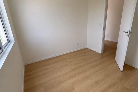 Apartamento à venda com 2 quartos, 40m² em Jardim Ipanema, Curitiba