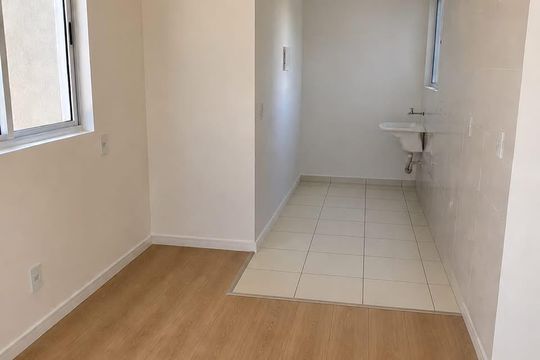 Apartamento à venda com 2 quartos, 40m² em Jardim Ipanema, Curitiba