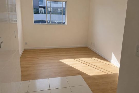 Apartamento à venda com 2 quartos, 40m² em Jardim Ipanema, Curitiba