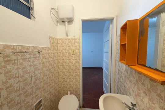 Banheiro de casa para alugar com 1 quarto, 43m² em Jardim Casablanca, São Paulo