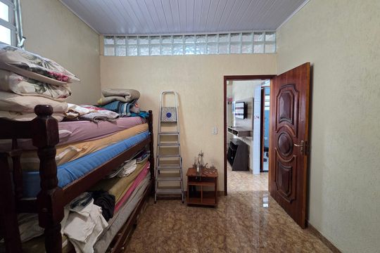 Quarto 1 de casa de condomínio para alugar com 1 quarto, 34m² em Guilhermina, Praia Grande