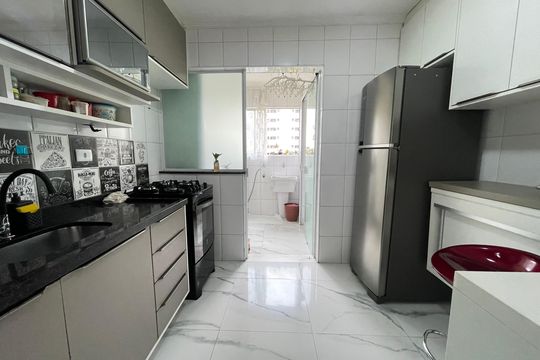 Cozinha  de apartamento à venda com 3 quartos, 69m² em Jardim Pinheiros, São Paulo