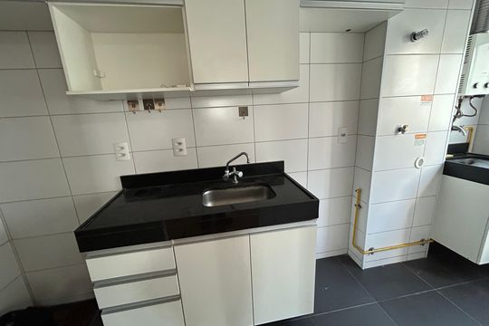 Cozinha de apartamento para alugar com 2 quartos, 44m² em Encantado, Rio de Janeiro