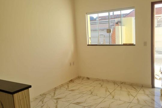 Casa de Condomínio para alugar com 2 quartos, 51m² em Jardim Eucaliptos, Sorocaba