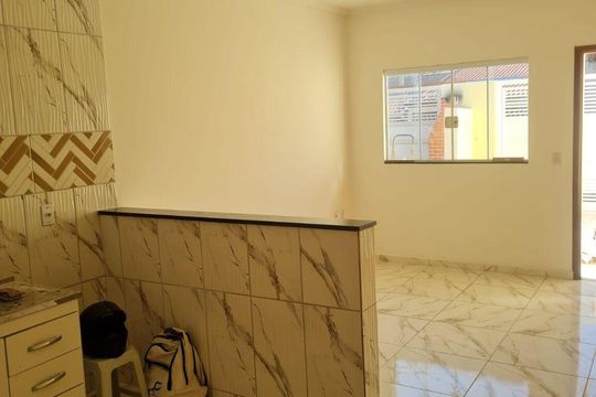 Sala de casa de condomínio para alugar com 2 quartos, 51m² em Jardim Eucaliptos, Sorocaba
