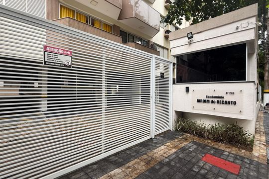 Fachada de apartamento para alugar com 3 quartos, 93m² em Tortuga, Guarujá