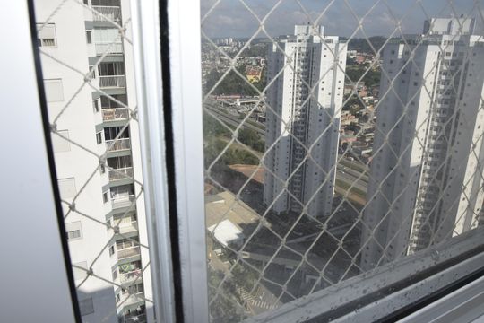 Vista da Suíte de apartamento para alugar com 2 quartos, 84m² em Jardim Branca Flor, Embu das Artes