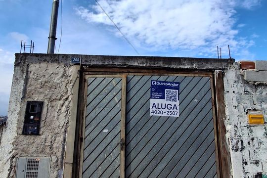 Placa de casa para alugar com 2 quartos, 364m² em Jardim Monte Alegre, Guarulhos