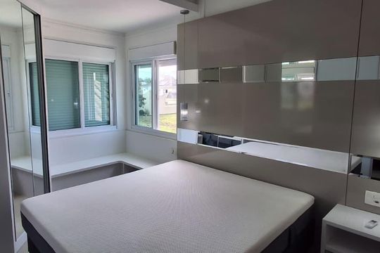 Quarto de casa para alugar com 4 quartos, 204m² em Jurerê, Florianópolis