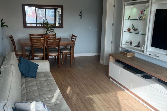 Sala de apartamento à venda com 3 quartos, 83m² em Santana, Porto Alegre
