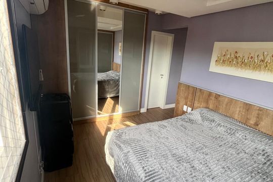 Quarto 1 de apartamento à venda com 3 quartos, 83m² em Santana, Porto Alegre
