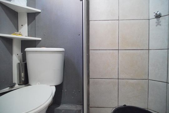 Banheiro de apartamento para alugar com 2 quartos, 45m² em Rio dos Sinos, São Leopoldo