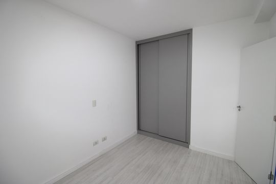 Quarto 2 de apartamento para alugar com 2 quartos, 60m² em Vila Jacuí, São Paulo