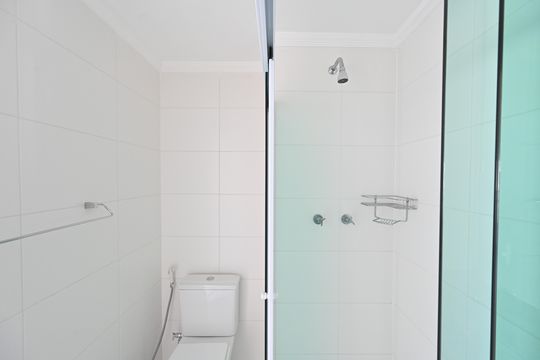 Banheiro Social de apartamento à venda com 2 quartos, 73m² em Vila Monte Alegre, São Paulo