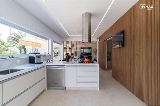 Casa à venda com 4 quartos, 546m² em Morada das Flores (Aldeia da Serra), Barueri