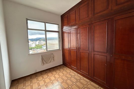 Quarto 1 de apartamento para alugar com 2 quartos, 49m² em Todos Os Santos, Rio de Janeiro