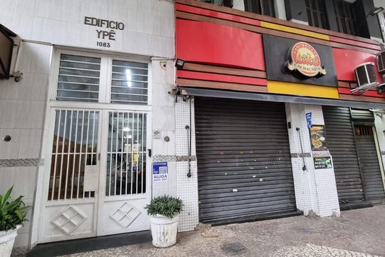Fachada de kitnet/studio para alugar com 1 quarto, 34m² em Republica, São Paulo