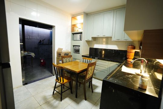 Casa à venda com 4 quartos, 300m² em Jardim Presidente, Goiânia